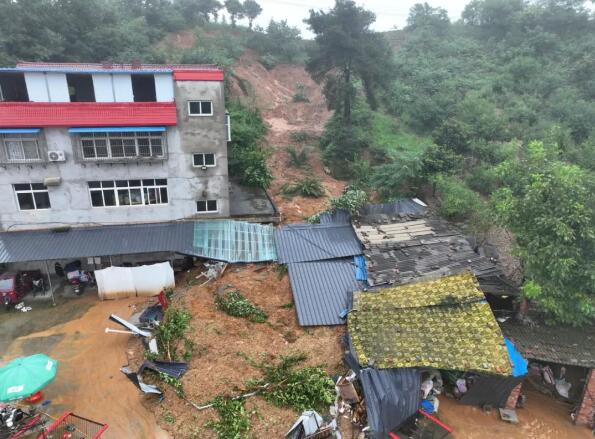 1721697716290496.jpg 10.jpg