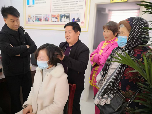 1728371370909600.jpg 7.治疗照片.jpg